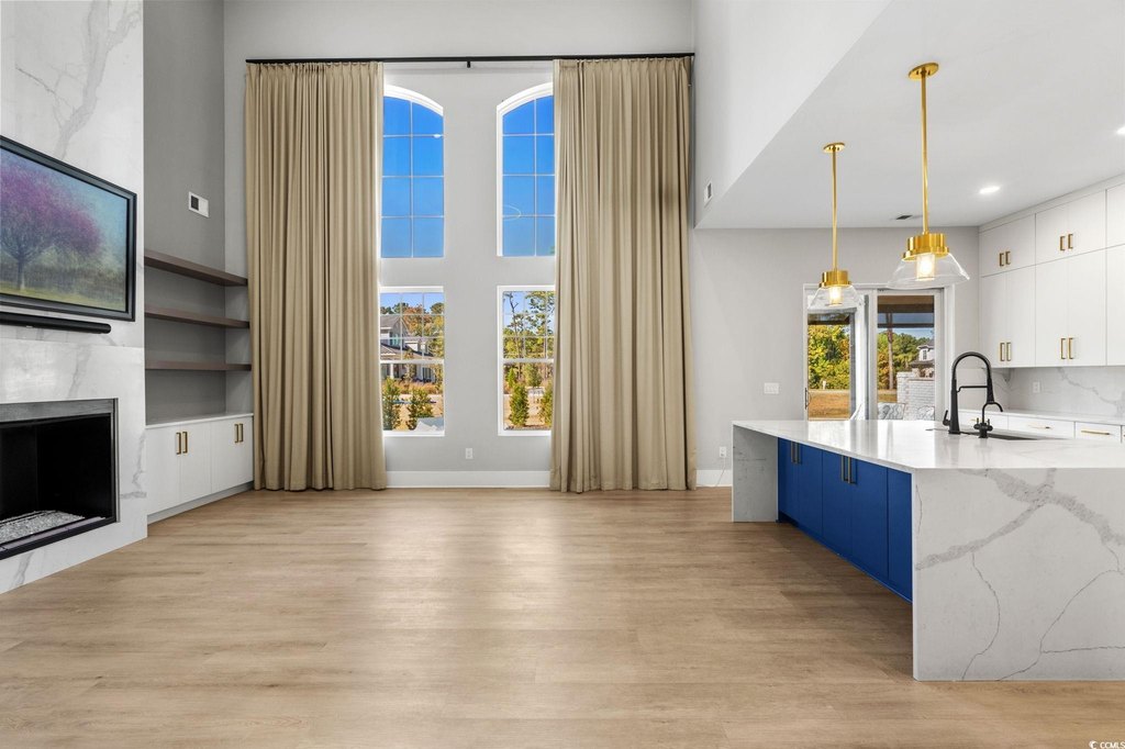 Myrtle Beach, South Carolina, 29577, United States, 5 Bedrooms Bedrooms, ,4.5 BathroomsBathrooms,Residential,Forsale,2008937