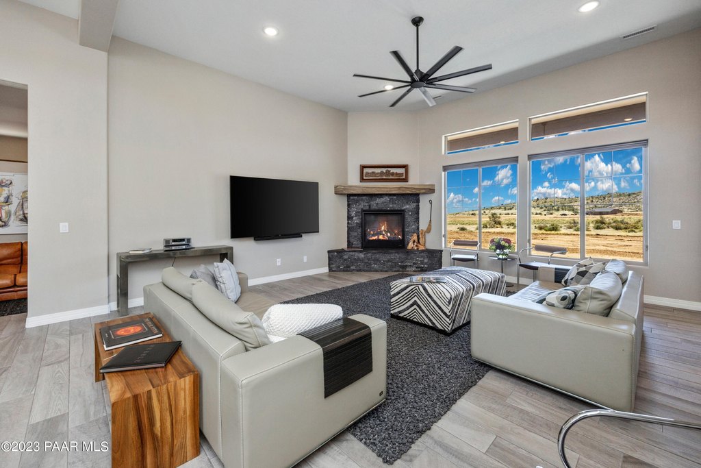 Prescott, Arizona, 86301, United States, 3 Bedrooms Bedrooms, ,3.5 BathroomsBathrooms,Residential,Forsale,1992713