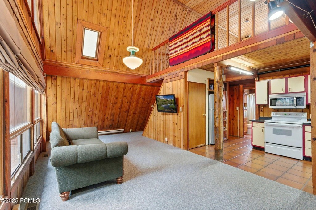 Park City, Utah, 84098, United States, 2 Bedrooms Bedrooms, ,1 BathroomBathrooms,Residential,Forsale,2004730