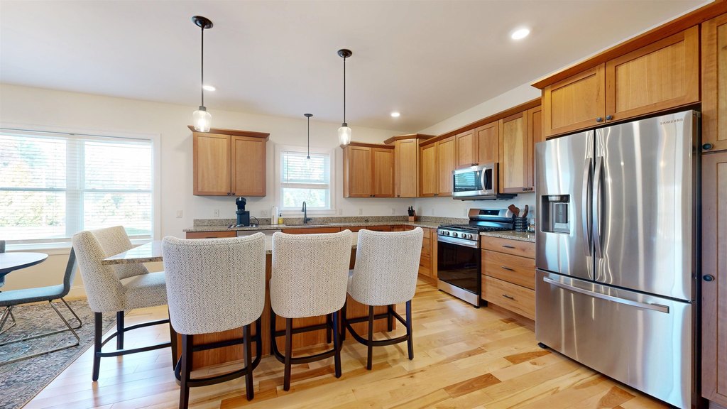 Essex, Vermont, 05452, United States, 4 Bedrooms Bedrooms, ,3.5 BathroomsBathrooms,Residential,Forsale,1999495