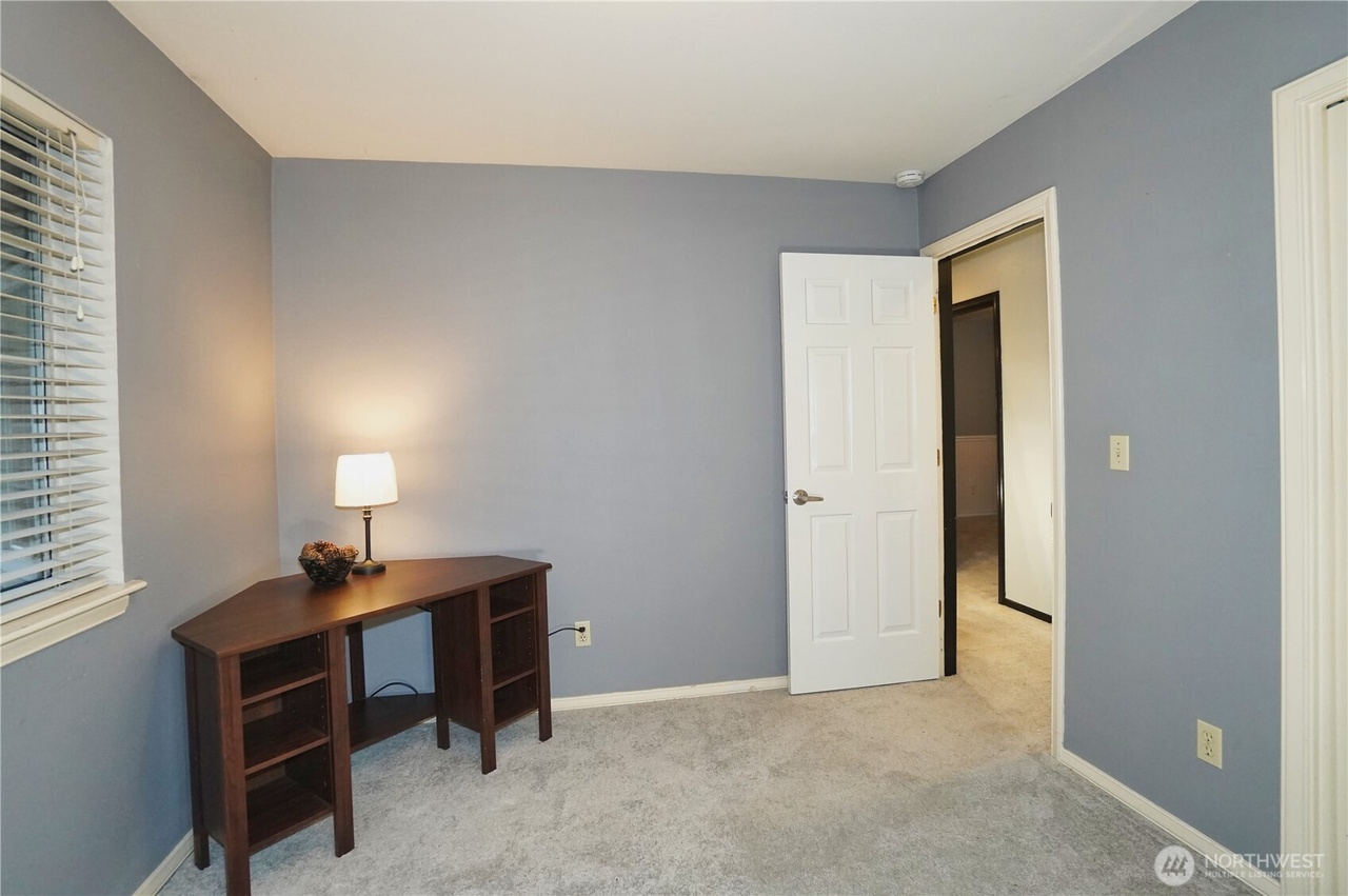 Maple Valley, Washington, 98038, United States, 4 Bedrooms Bedrooms, ,2 BathroomsBathrooms,Residential,Forsale,1990719