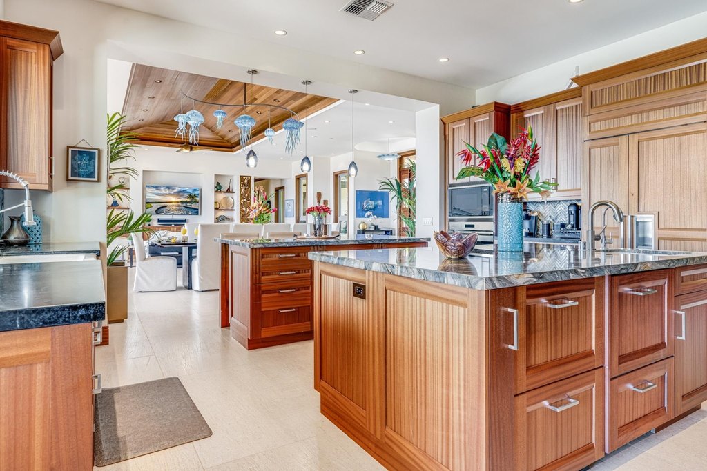 Lahaina, Hawaii, 96761, United States, 8 Bedrooms Bedrooms, ,7.5 BathroomsBathrooms,Residential,Forsale,2004545