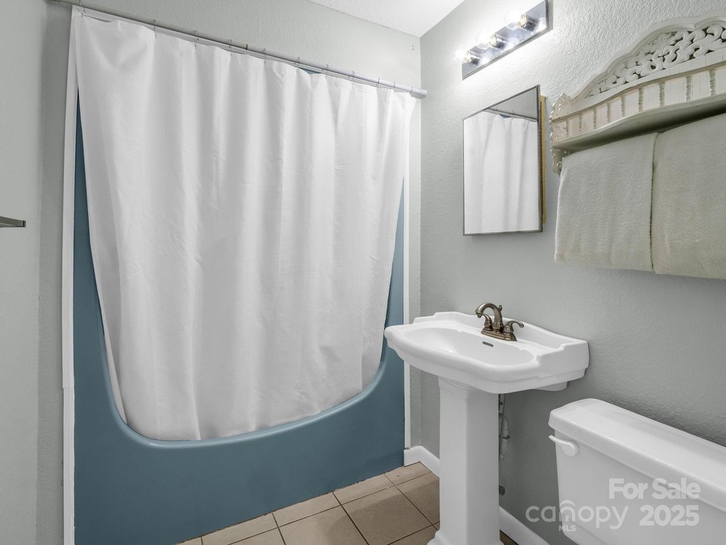 Lake Lure, North Carolina, 28746, United States, 4 Bedrooms Bedrooms, ,3.5 BathroomsBathrooms,Residential,Forsale,2004303