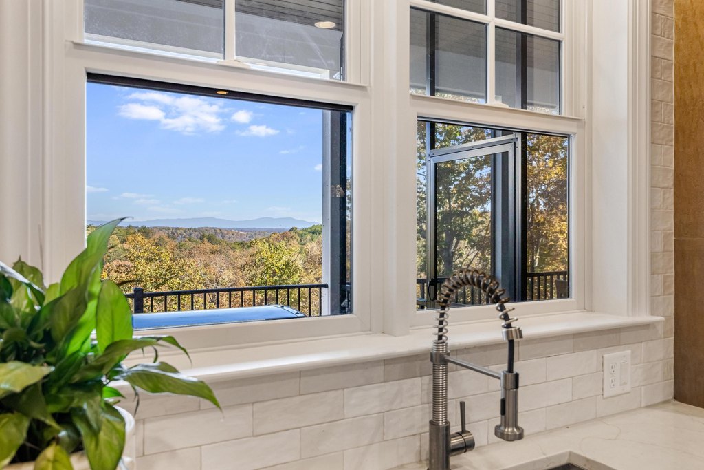 Ooltewah, Tennessee, 37363, United States, 5 Bedrooms Bedrooms, ,4.5 BathroomsBathrooms,Residential,Forsale,2009604