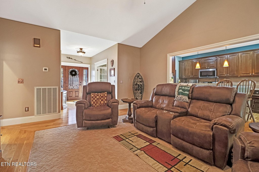 Fairfield Glade, Tennessee, 38558, United States, 3 Bedrooms Bedrooms, ,2 BathroomsBathrooms,Residential,Forsale,1996600