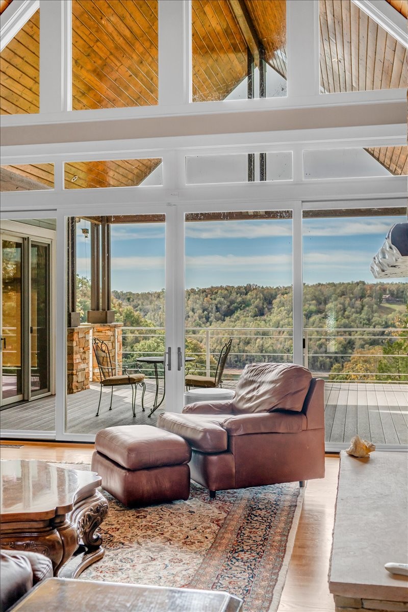 Sparta, Tennessee, 38583, United States, 3 Bedrooms Bedrooms, ,3.5 BathroomsBathrooms,Residential,Forsale,1968516