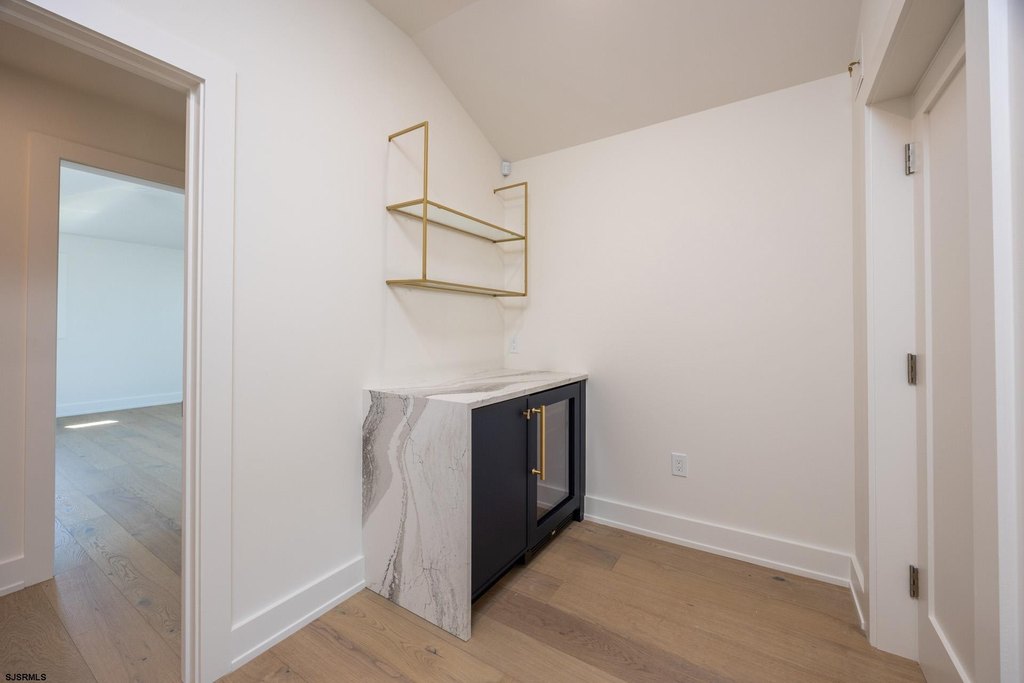 Ventnor, New Jersey, 08406, United States, 6 Bedrooms Bedrooms, ,6 BathroomsBathrooms,Residential,Forsale,2004612