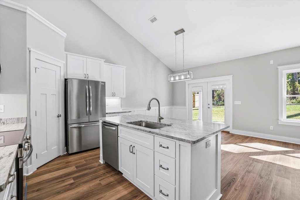 Tallahassee, Florida, 32312, United States, 5 Bedrooms Bedrooms, ,3.5 BathroomsBathrooms,Residential,Forsale,1995099