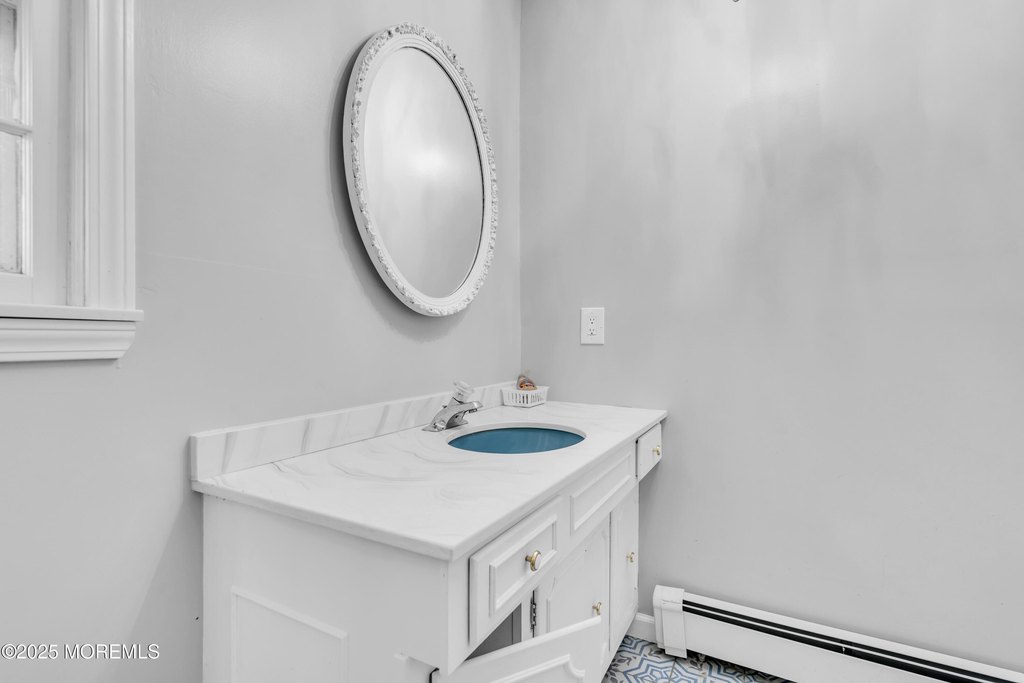 Toms River, New Jersey, 08753, United States, 3 Bedrooms Bedrooms, ,2 BathroomsBathrooms,Residential,Forsale,1966076