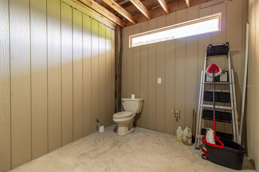 DUNNELLON, Florida, 34431, United States, 5 Bedrooms Bedrooms, ,2.5 BathroomsBathrooms,Residential,Forsale,2009539