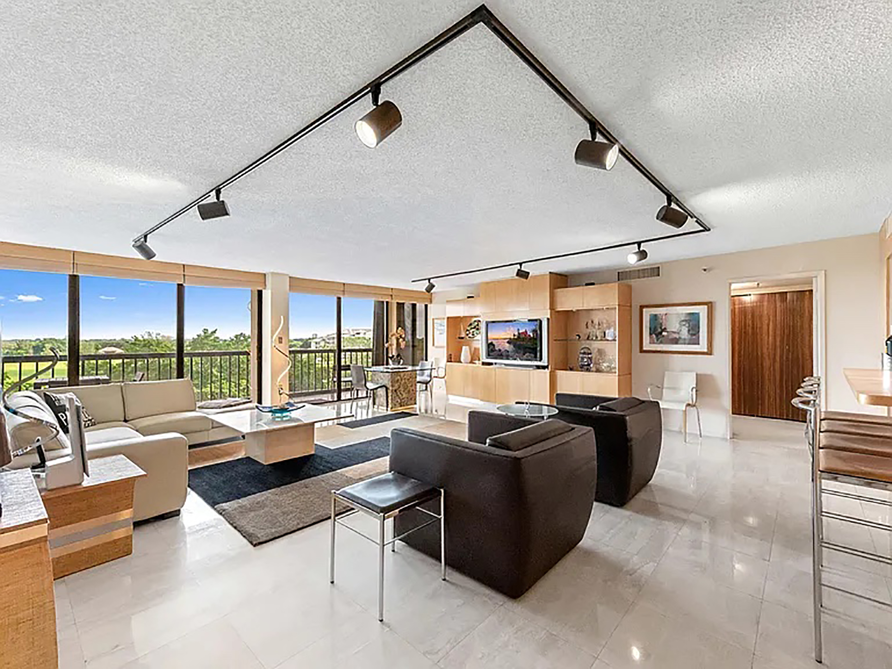 West Palm Beach, Florida, 33401, United States, 2 Bedrooms Bedrooms, ,2 BathroomsBathrooms,Residential,Forsale,1996366 West Palm Beach, Florida, 33401, United States, 2 Bedrooms Bedrooms, ,2 BathroomsBathrooms,Residential,Forsale,1996366