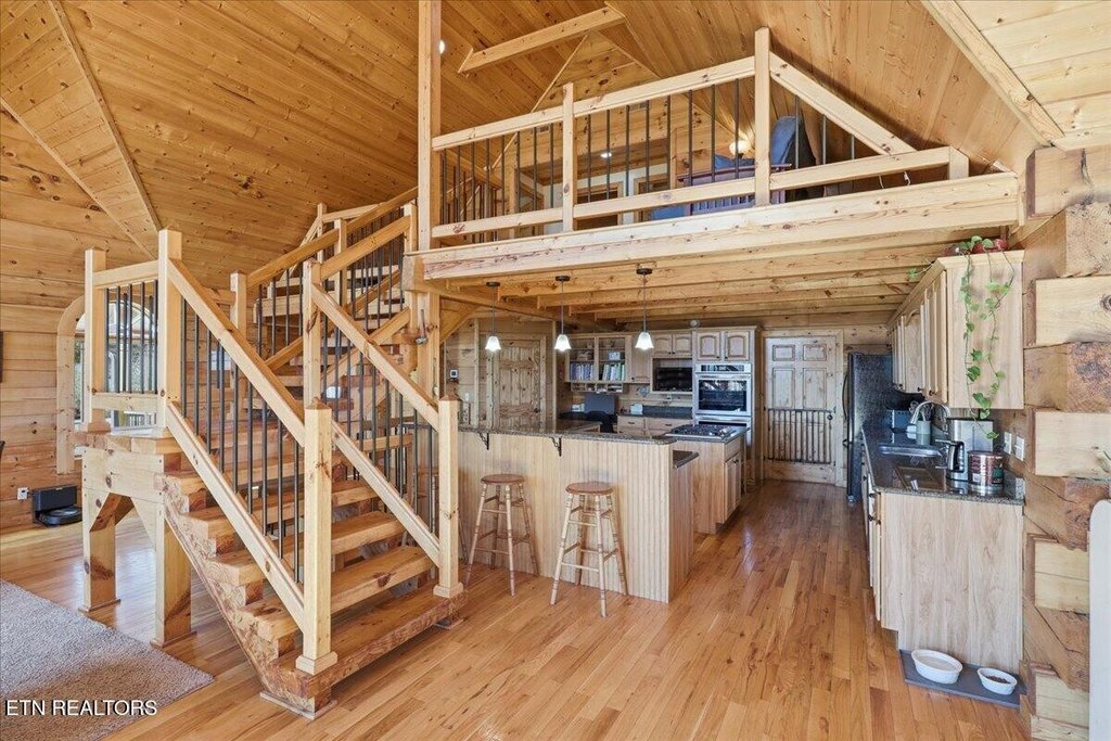 Greenback, Tennessee, 37742, United States, 3 Bedrooms Bedrooms, ,3.5 BathroomsBathrooms,Residential,Forsale,1999449