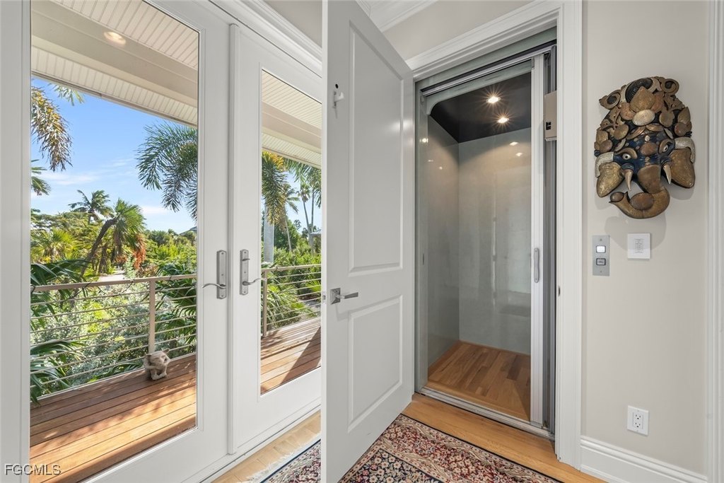 Sanibel, Florida, 33957, United States, 5 Bedrooms Bedrooms, ,4.5 BathroomsBathrooms,Residential,Forsale,1998638