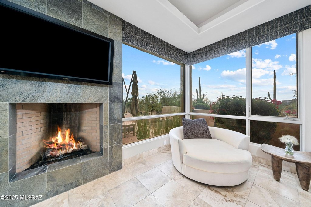 Tucson, Arizona, 85718, United States, 5 Bedrooms Bedrooms, ,5.5 BathroomsBathrooms,Residential,Forsale,2004423