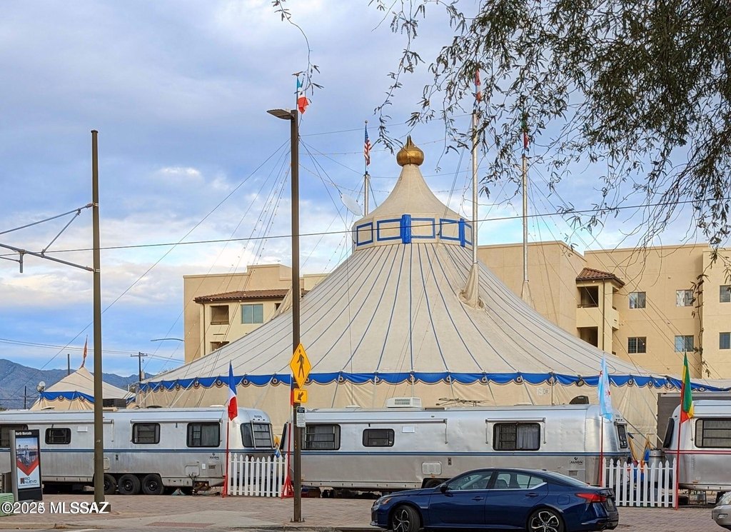 Tucson, Arizona, 85745, United States, 2 Bedrooms Bedrooms, ,2 BathroomsBathrooms,Residential,Forsale,2004419