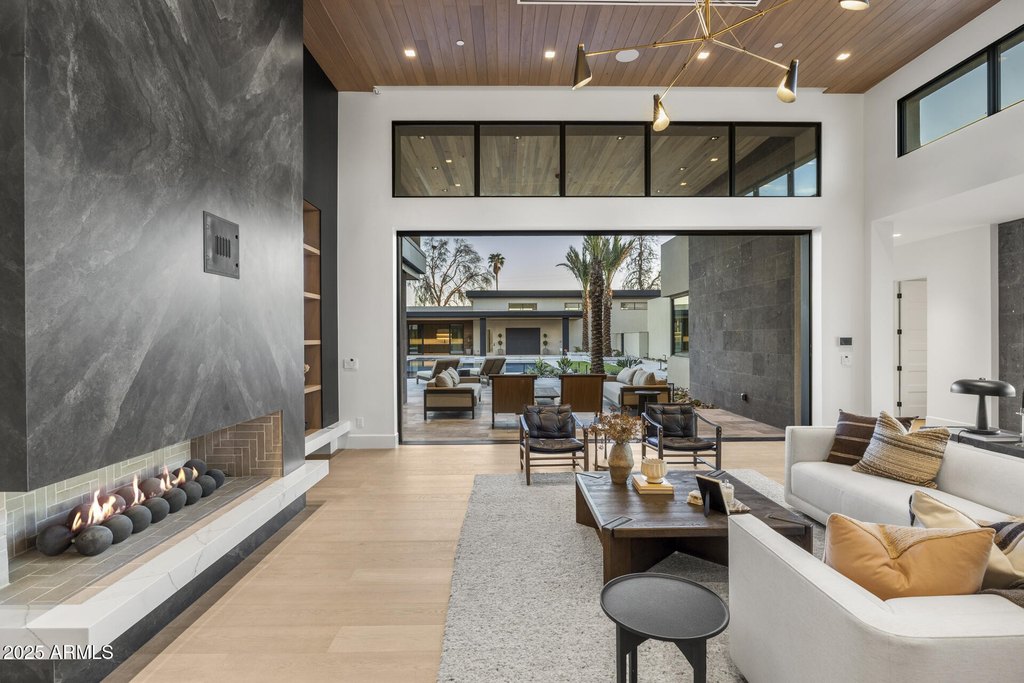 Scottsdale, Arizona, 85254, United States, 6 Bedrooms Bedrooms, ,6.5 BathroomsBathrooms,Residential,Forsale,2004934