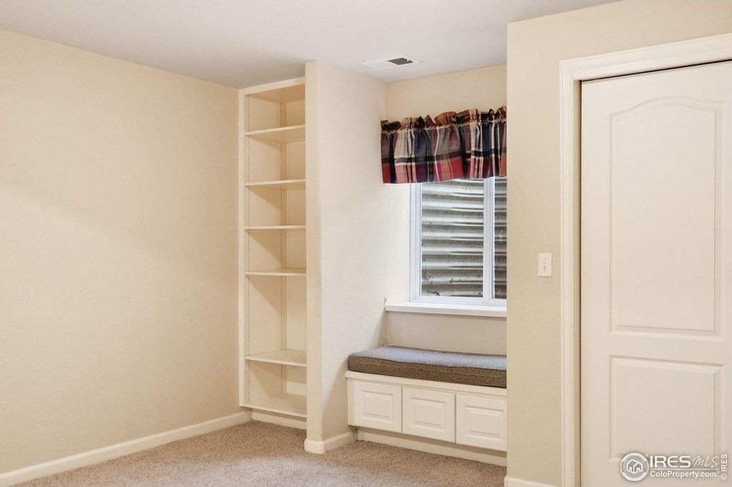 Loveland, Colorado, 80538, United States, 3 Bedrooms Bedrooms, ,3.5 BathroomsBathrooms,Residential,Forsale,2004288