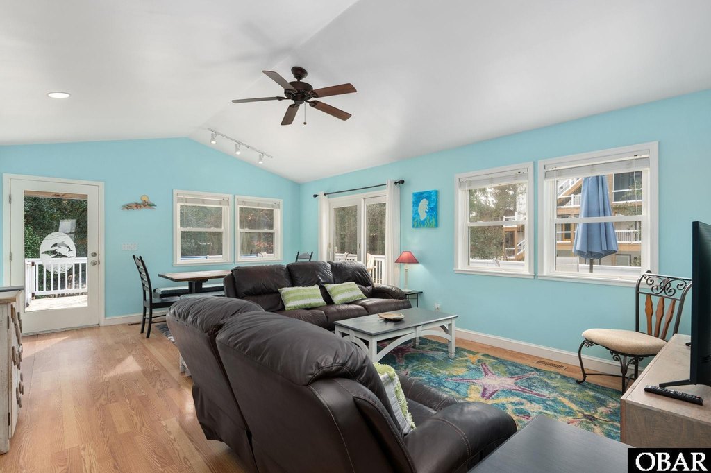 Southern Shores, North Carolina, 27949, United States, 4 Bedrooms Bedrooms, ,3 BathroomsBathrooms,Residential,Forsale,2004895