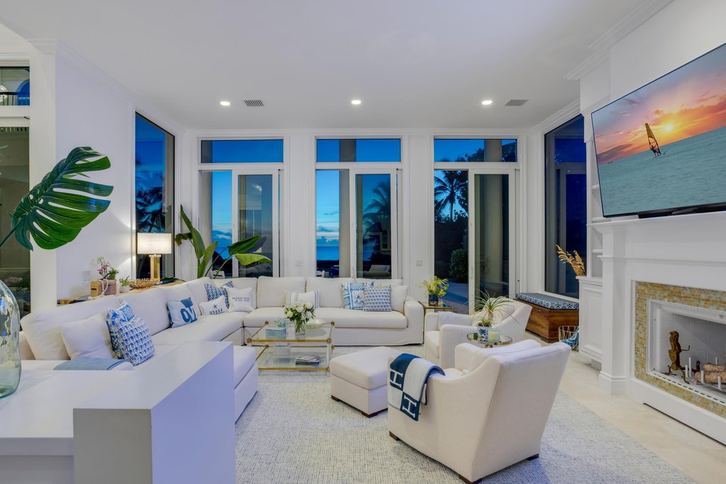 Delray Beach, Florida, 33483, United States, 8 Bedrooms Bedrooms, ,6.5 BathroomsBathrooms,Residential,Forsale,2004639