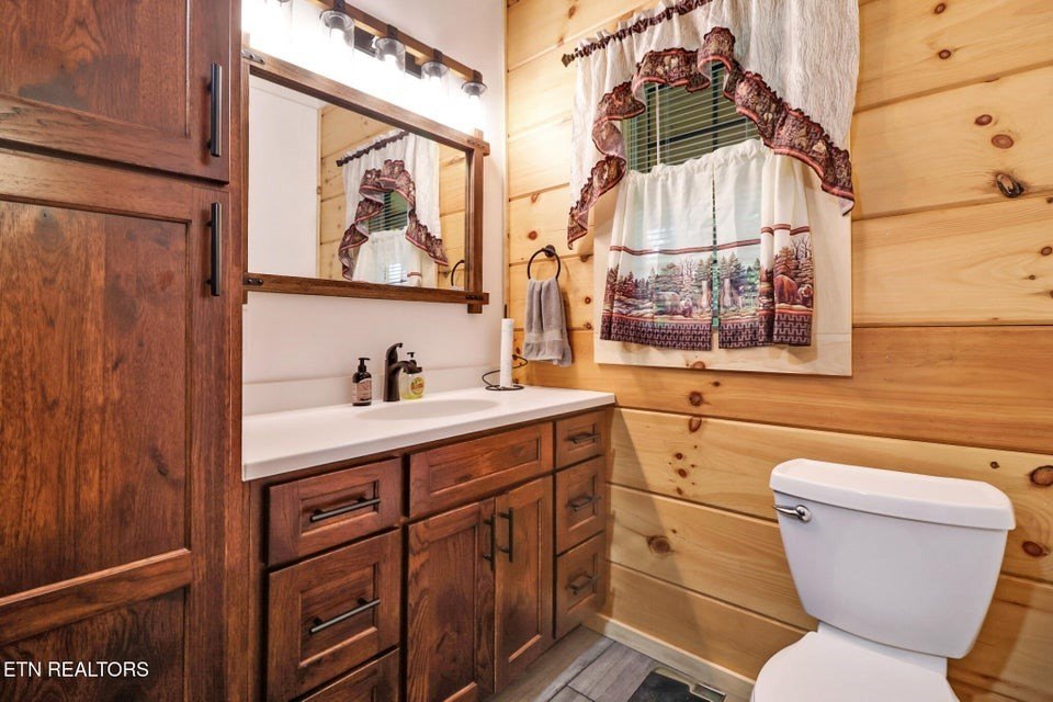 Jamestown, Tennessee, 38556, United States, 3 Bedrooms Bedrooms, ,2 BathroomsBathrooms,Residential,Forsale,1929821