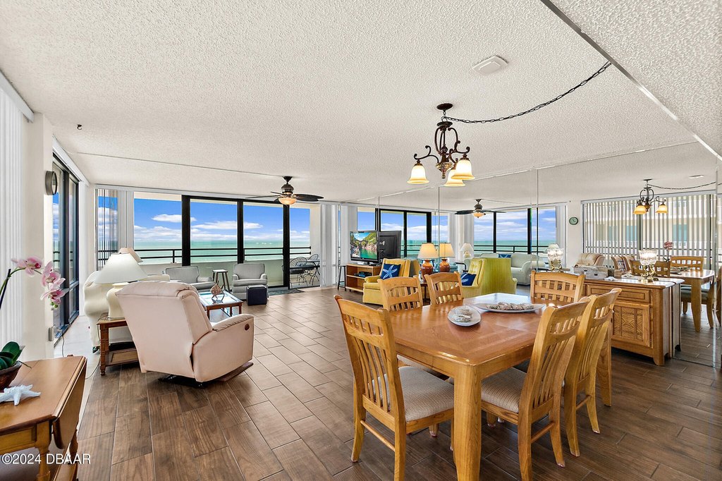 Daytona Beach Shores, Florida, 32118, United States, 2 Bedrooms Bedrooms, ,2 BathroomsBathrooms,Residential,Forsale,1990065