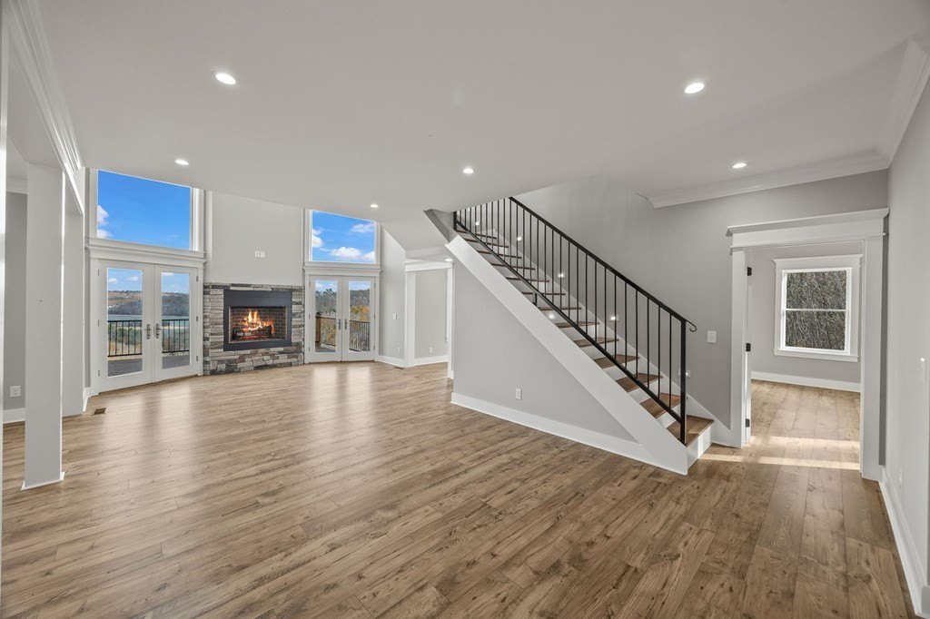 Byrdstown, Tennessee, 38549, United States, 5 Bedrooms Bedrooms, ,4.5 BathroomsBathrooms,Residential,Forsale,1996615