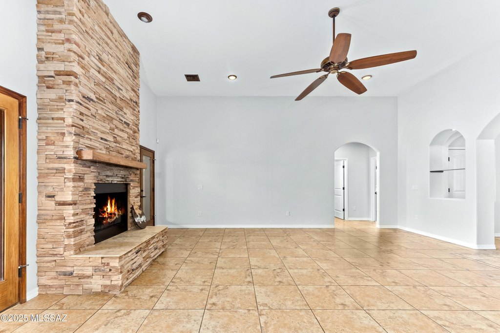 Vail, Arizona, 85641, United States, 4 Bedrooms Bedrooms, ,3.5 BathroomsBathrooms,Residential,Forsale,2004438