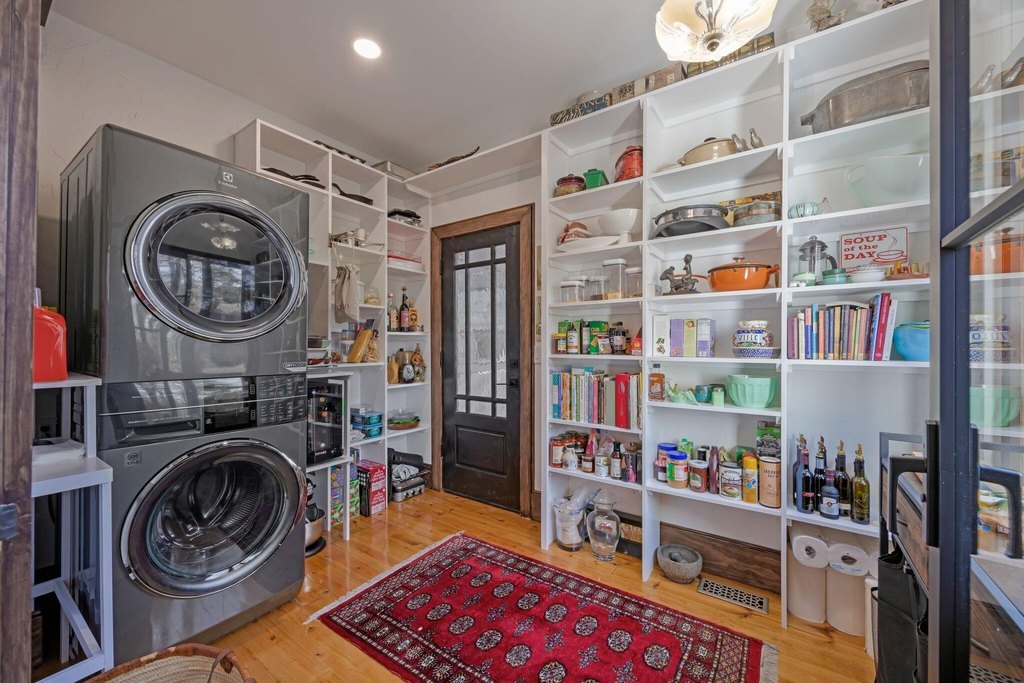 Rising Fawn, Georgia, 30738, United States, 2 Bedrooms Bedrooms, ,2 BathroomsBathrooms,Residential,Forsale,2004662