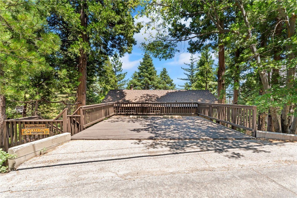 Lake Arrowhead, California, 92317, United States, 3 Bedrooms Bedrooms, ,2 BathroomsBathrooms,Residential,Forsale,1971039