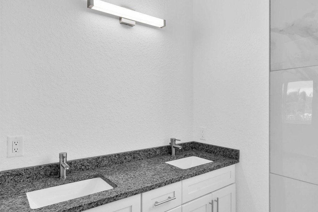 Marathon, Florida, 33050, United States, 1 Bedroom Bedrooms, ,2 BathroomsBathrooms,Residential,Forsale,2011108