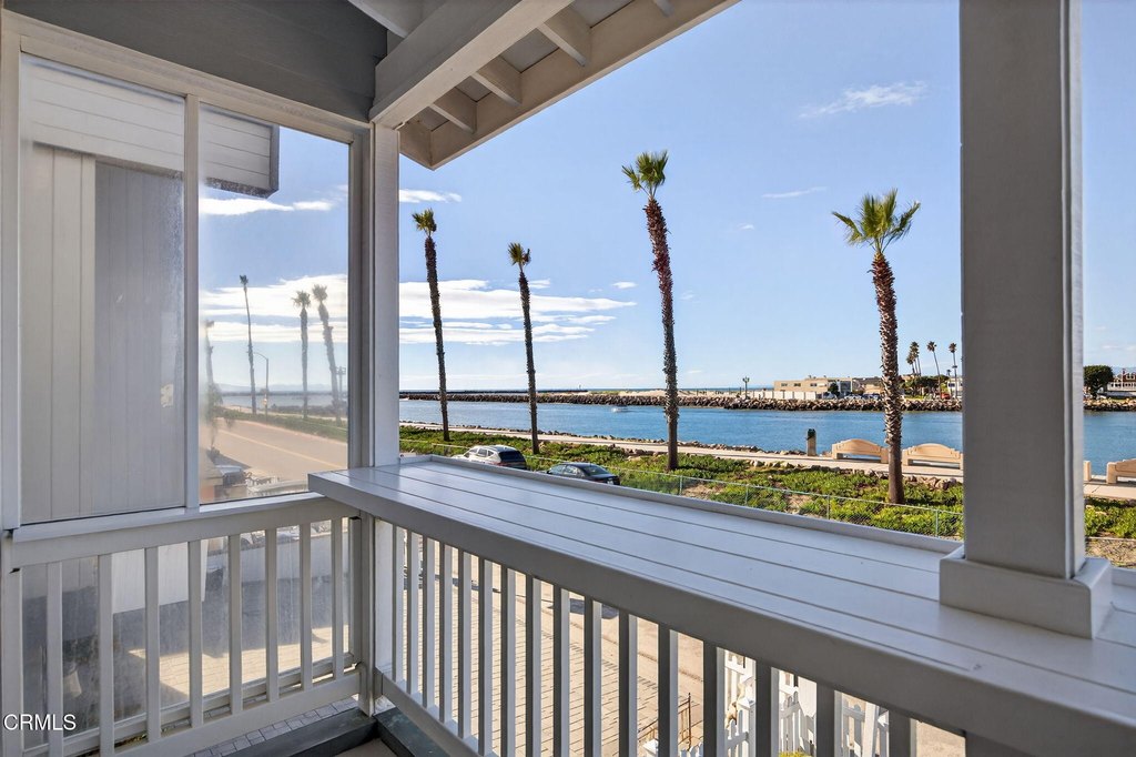 Oxnard, California, 93035, United States, 4 Bedrooms Bedrooms, ,3.5 BathroomsBathrooms,Residential,Forsale,2004312