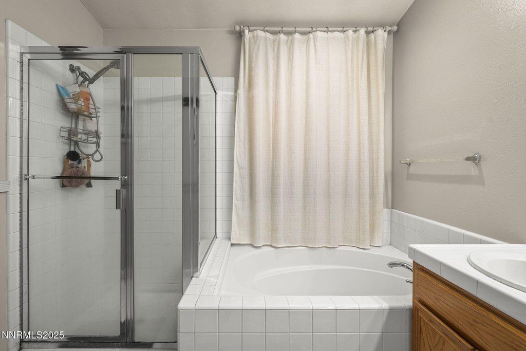 Reno, Nevada, 89502, United States, 4 Bedrooms Bedrooms, ,2 BathroomsBathrooms,Residential,Forsale,1998767