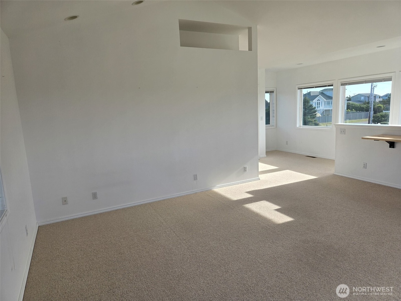 Ocean Shores, Washington, 98569, United States, 4 Bedrooms Bedrooms, ,3 BathroomsBathrooms,Residential,Forsale,2004449