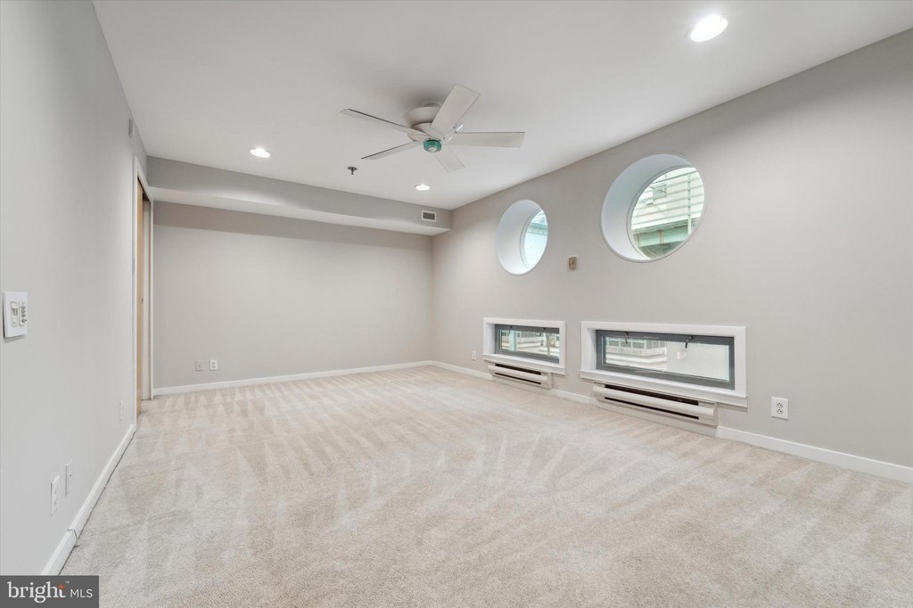 PHILADELPHIA, Pennsylvania, 19106, United States, 2 Bedrooms Bedrooms, ,2.5 BathroomsBathrooms,Residential,Forsale,2004202