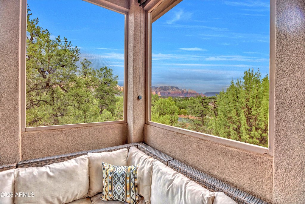 Sedona, Arizona, 86336, United States, 3 Bedrooms Bedrooms, ,2 BathroomsBathrooms,Residential,Forsale,1963558