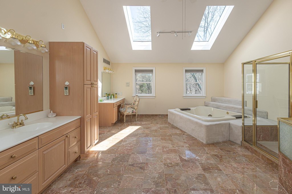 NEWTOWN, Pennsylvania, 18940, United States, 5 Bedrooms Bedrooms, ,5.5 BathroomsBathrooms,Residential,Forsale,2003972