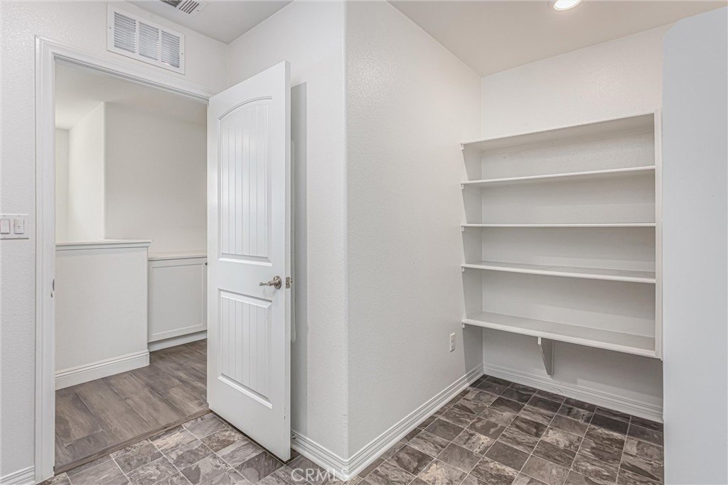 Loma Linda, California, 92354, United States, 5 Bedrooms Bedrooms, ,3 BathroomsBathrooms,Residential,Forsale,2007697