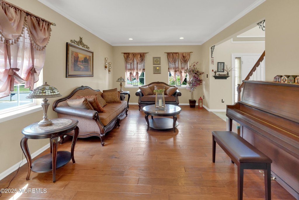 Howell, New Jersey, 07731, United States, 4 Bedrooms Bedrooms, ,3 BathroomsBathrooms,Residential,Forsale,1953811