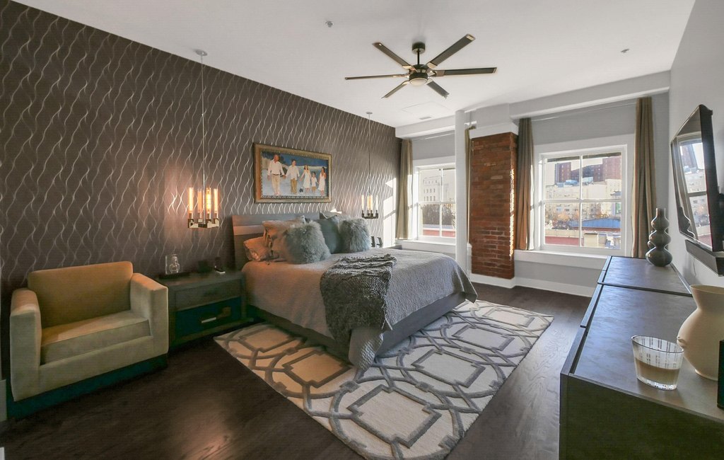 Chattanooga, Tennessee, 37402, United States, 2 Bedrooms Bedrooms, ,2 BathroomsBathrooms,Residential,Forsale,2004676