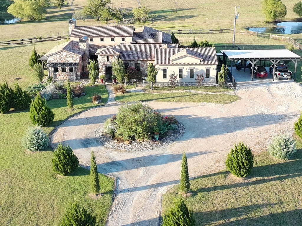 Navasota, Texas, 77868, United States, 4 Bedrooms Bedrooms, ,4 BathroomsBathrooms,Residential,Forsale,1954113