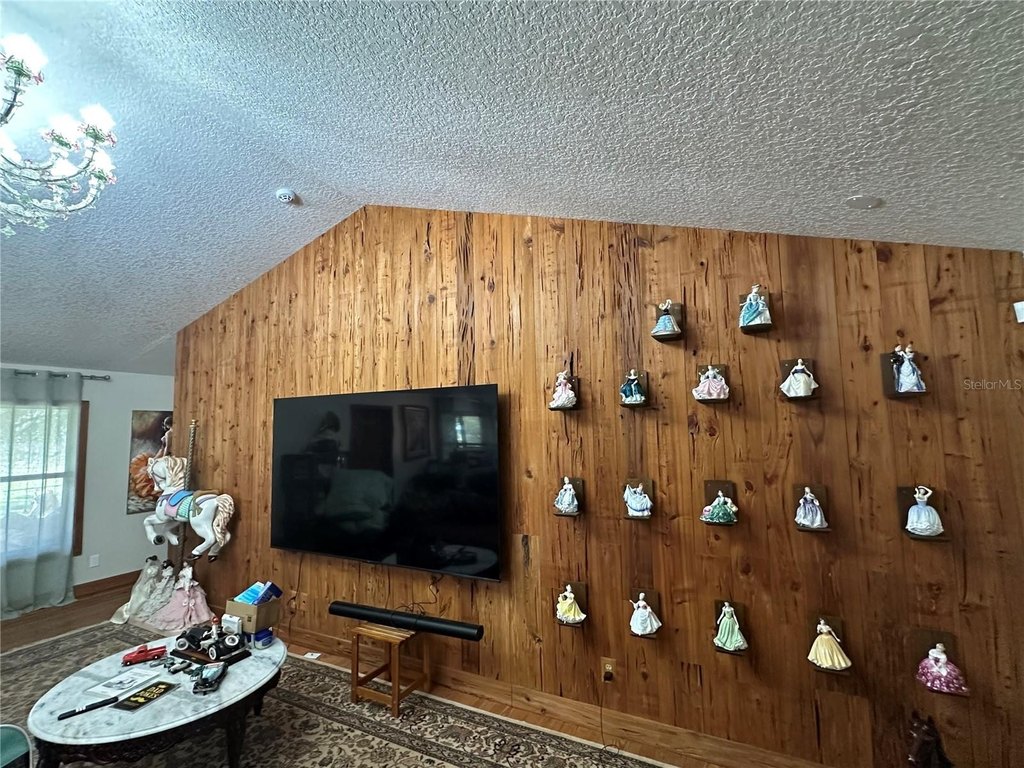 FRUITLAND PARK, Florida, 34731, United States, 2 Bedrooms Bedrooms, ,2 BathroomsBathrooms,Residential,Forsale,2004584