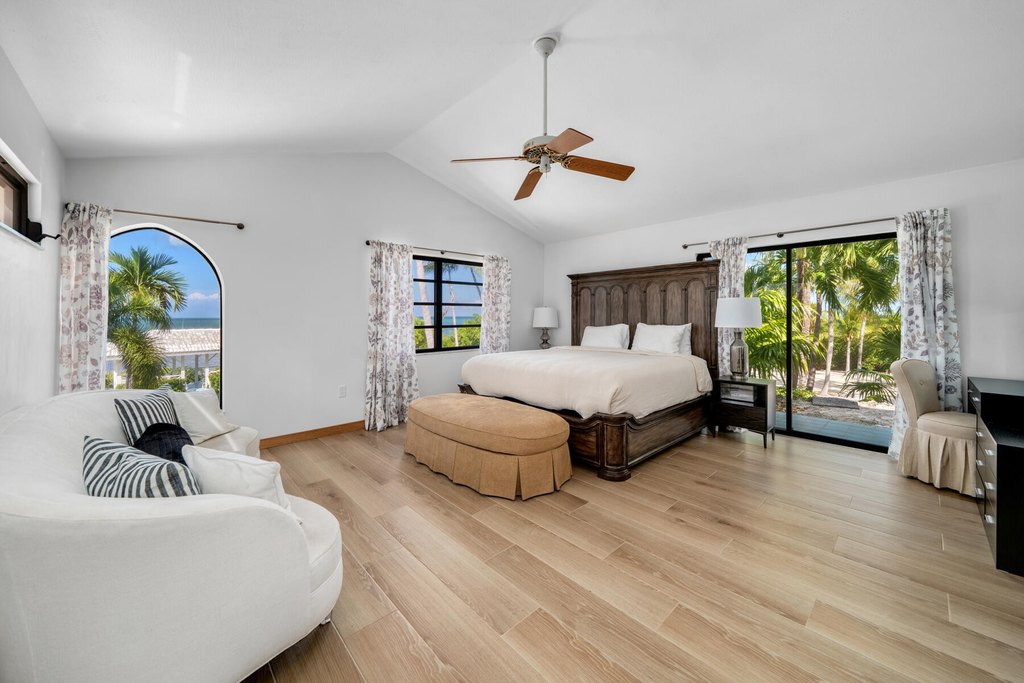 Marathon, Florida, 33050, United States, 3 Bedrooms Bedrooms, ,2.5 BathroomsBathrooms,Residential,Forsale,2011131