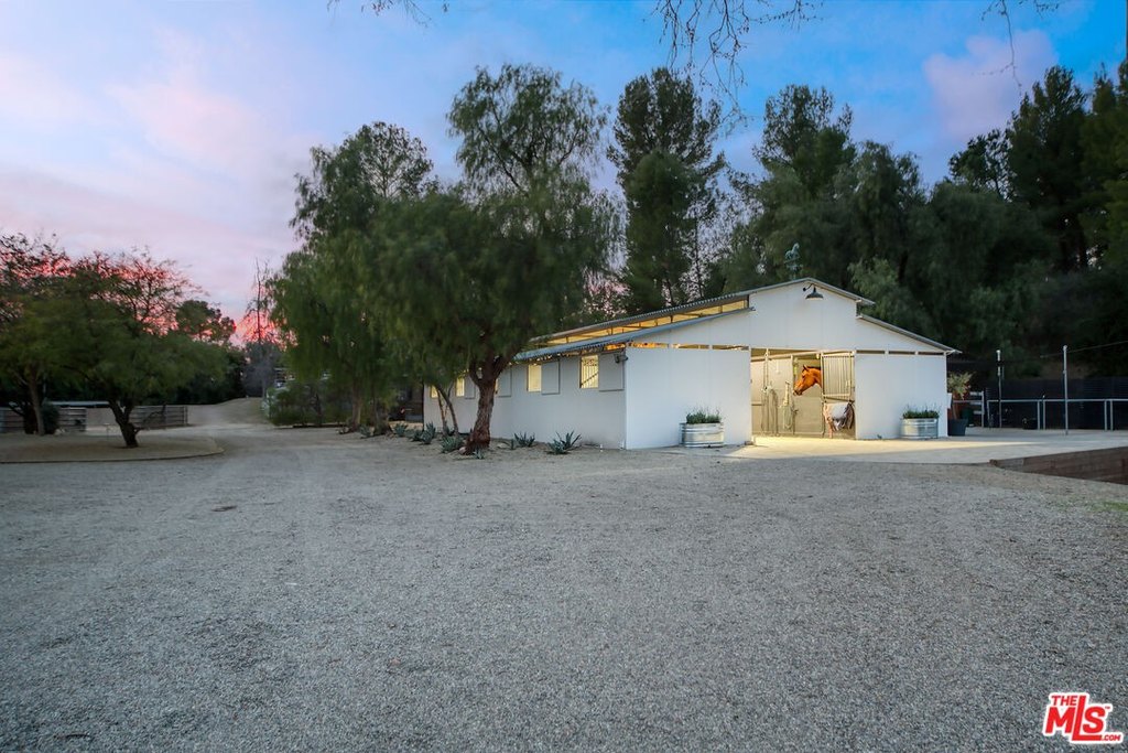 Calabasas, California, 91302, United States, 3 Bedrooms Bedrooms, ,2 BathroomsBathrooms,Residential,Forsale,2001432