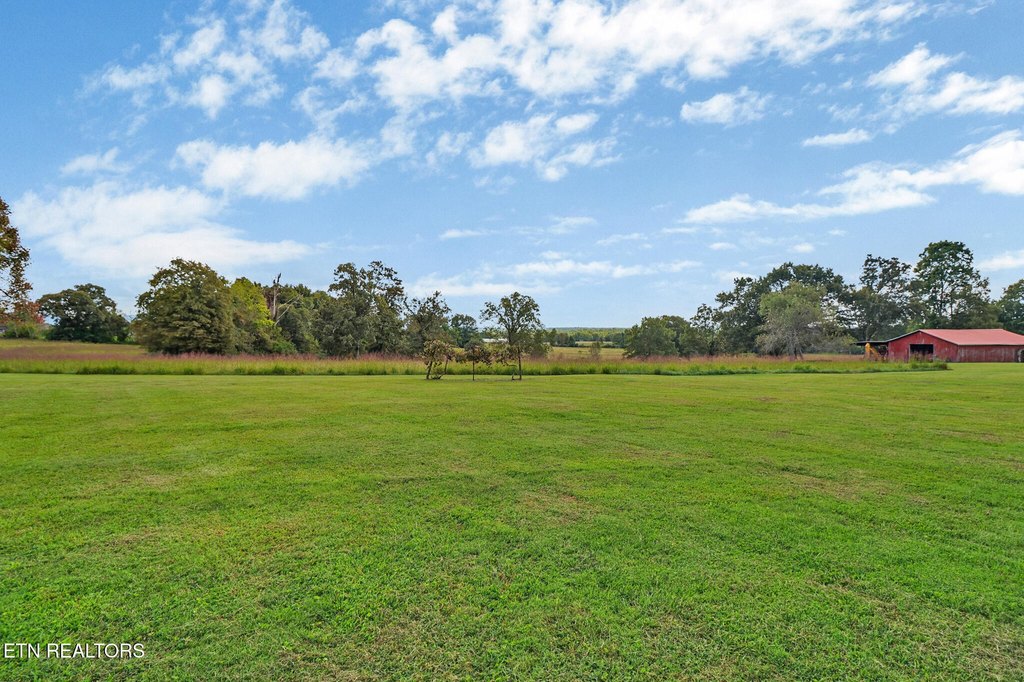 Crossville, Tennessee, 38555, United States, 3 Bedrooms Bedrooms, ,2 BathroomsBathrooms,Residential,Forsale,1952854