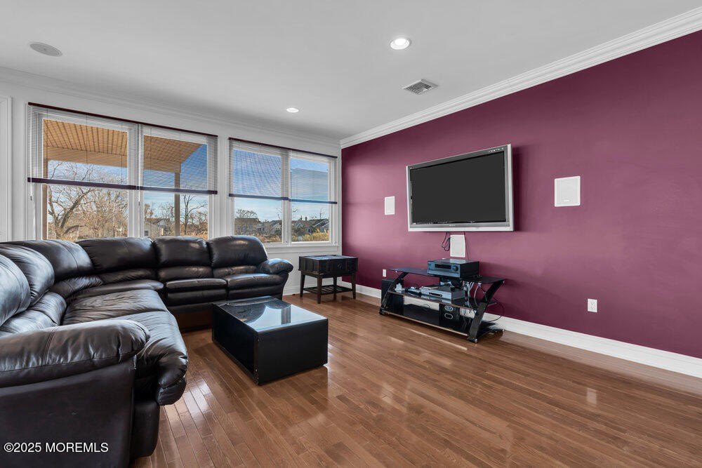 Long Branch, New Jersey, 07740, United States, 5 Bedrooms Bedrooms, ,3.5 BathroomsBathrooms,Residential,Forsale,2004837