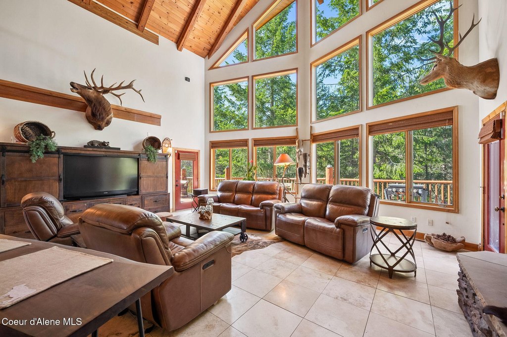 Spirit Lake, Idaho, 83869, United States, 3 Bedrooms Bedrooms, ,3.5 BathroomsBathrooms,Residential,Forsale,1984585