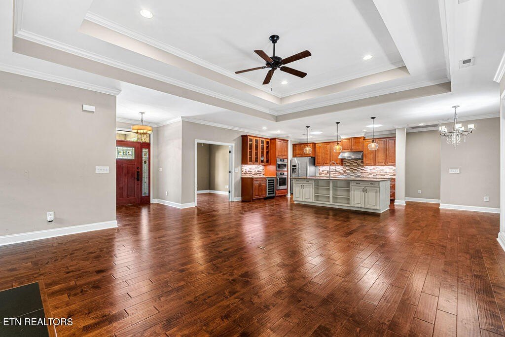 Loudon, Tennessee, 37774, United States, 3 Bedrooms Bedrooms, ,3.5 BathroomsBathrooms,Residential,Forsale,1960210