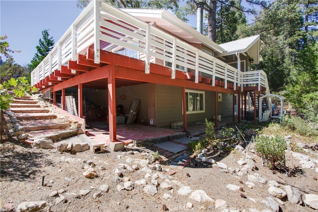 Lake Arrowhead, California, 92352, United States, 4 Bedrooms Bedrooms, ,3 BathroomsBathrooms,Residential,Forsale,1971047