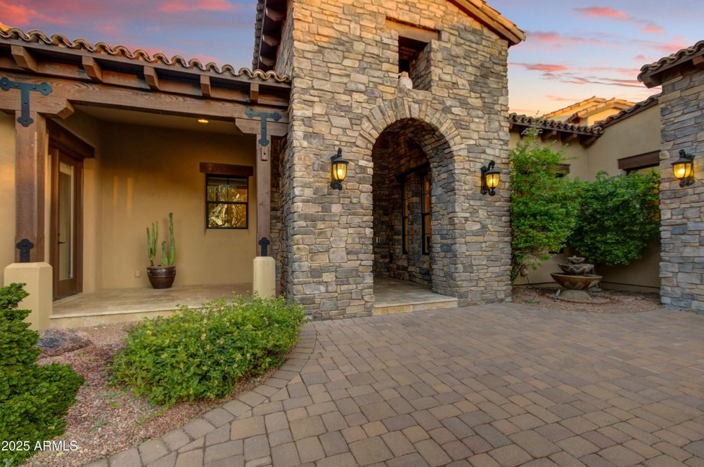 Gold Canyon, Arizona, 85118, United States, 4 Bedrooms Bedrooms, ,5.5 BathroomsBathrooms,Residential,Forsale,1963295