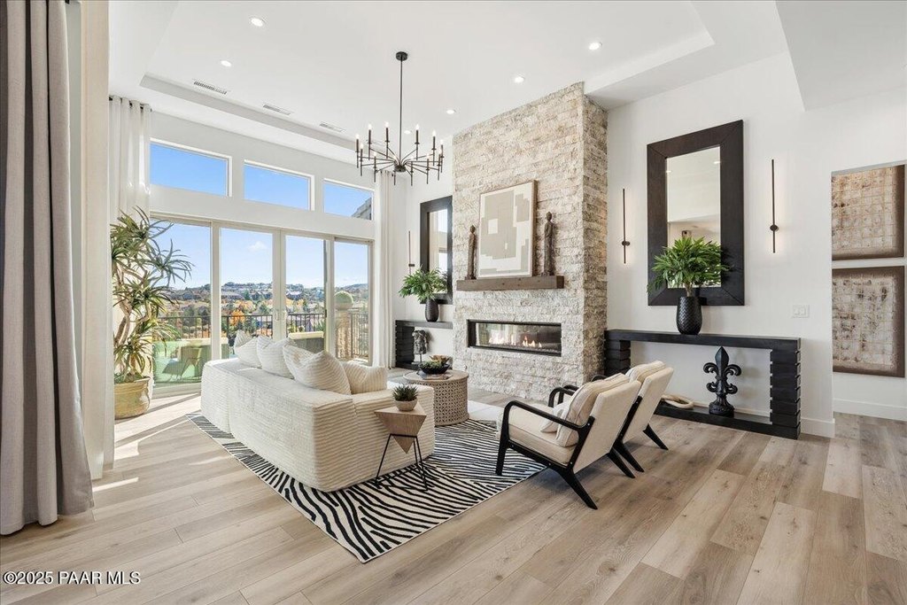 Prescott, Arizona, 86301, United States, 3 Bedrooms Bedrooms, ,2.5 BathroomsBathrooms,Residential,Forsale,2011267